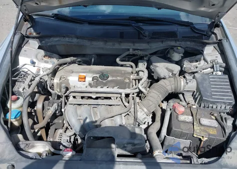 2010 Honda Accord 2.4 Lx from USA, damaged, VIN 1HGCP2F37AA163053